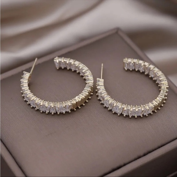 Loop Hoop 14K gold plated luxury big round C-shaped zircon earrings elegant - Picture 4 of 16